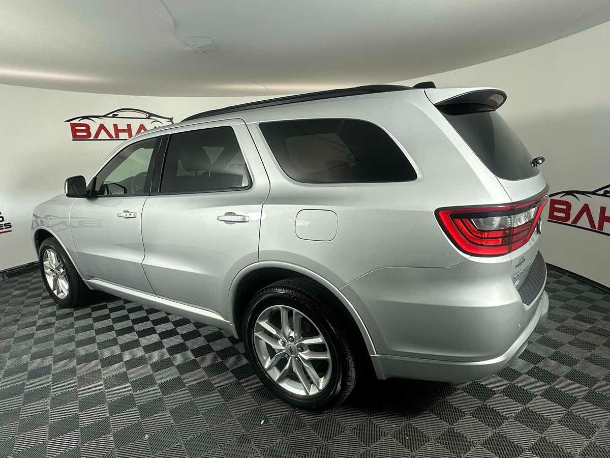 2023 Dodge Durango GT Premium photo 3