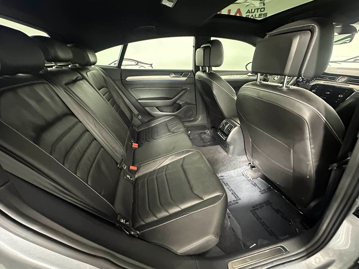 2019 Volkswagen Arteon SEL Premium R-Line photo 19
