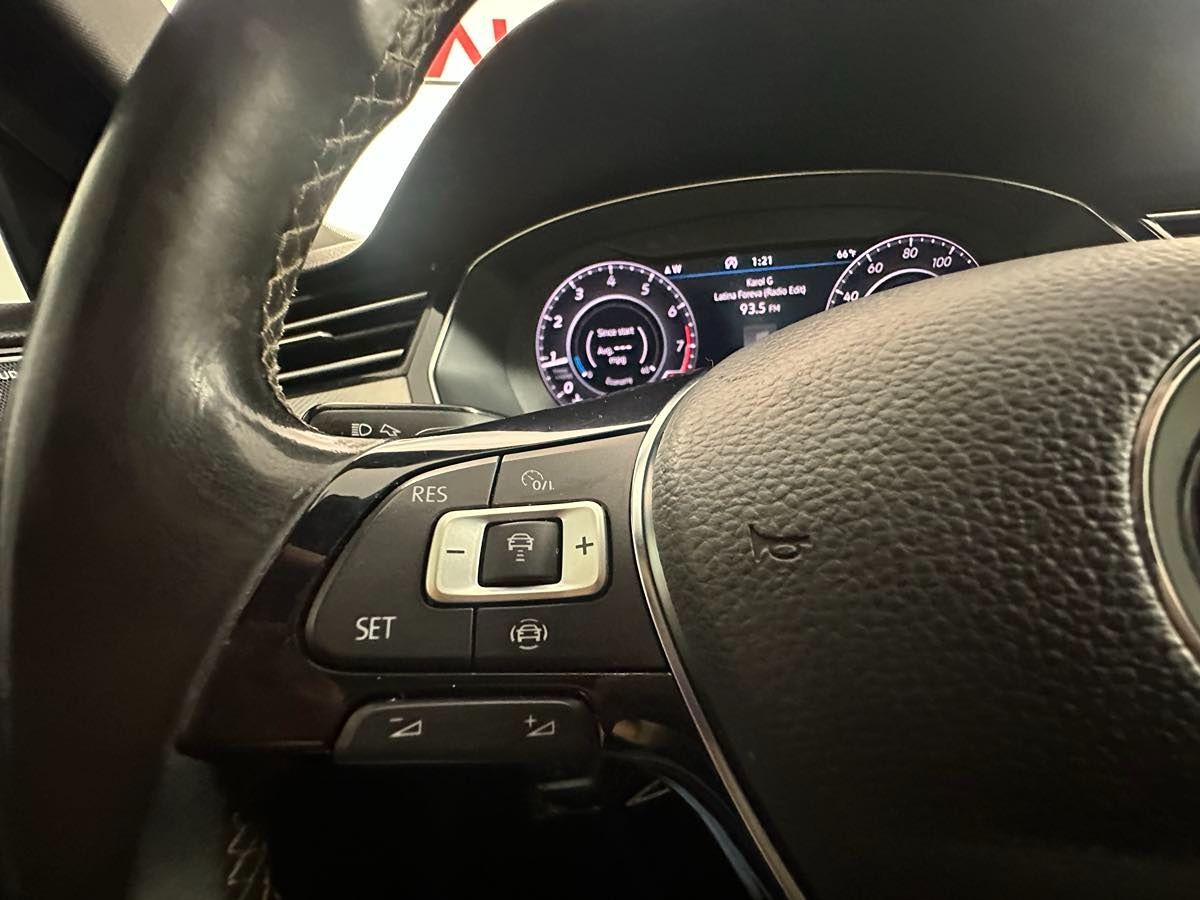 2019 Volkswagen Arteon SEL Premium R-Line photo 23