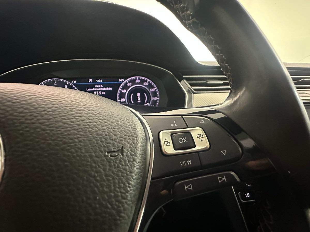 2019 Volkswagen Arteon SEL Premium R-Line photo 24