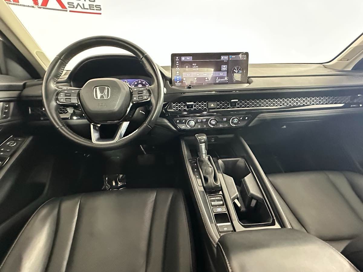 2023 Honda Accord Hybrid Touring photo 14