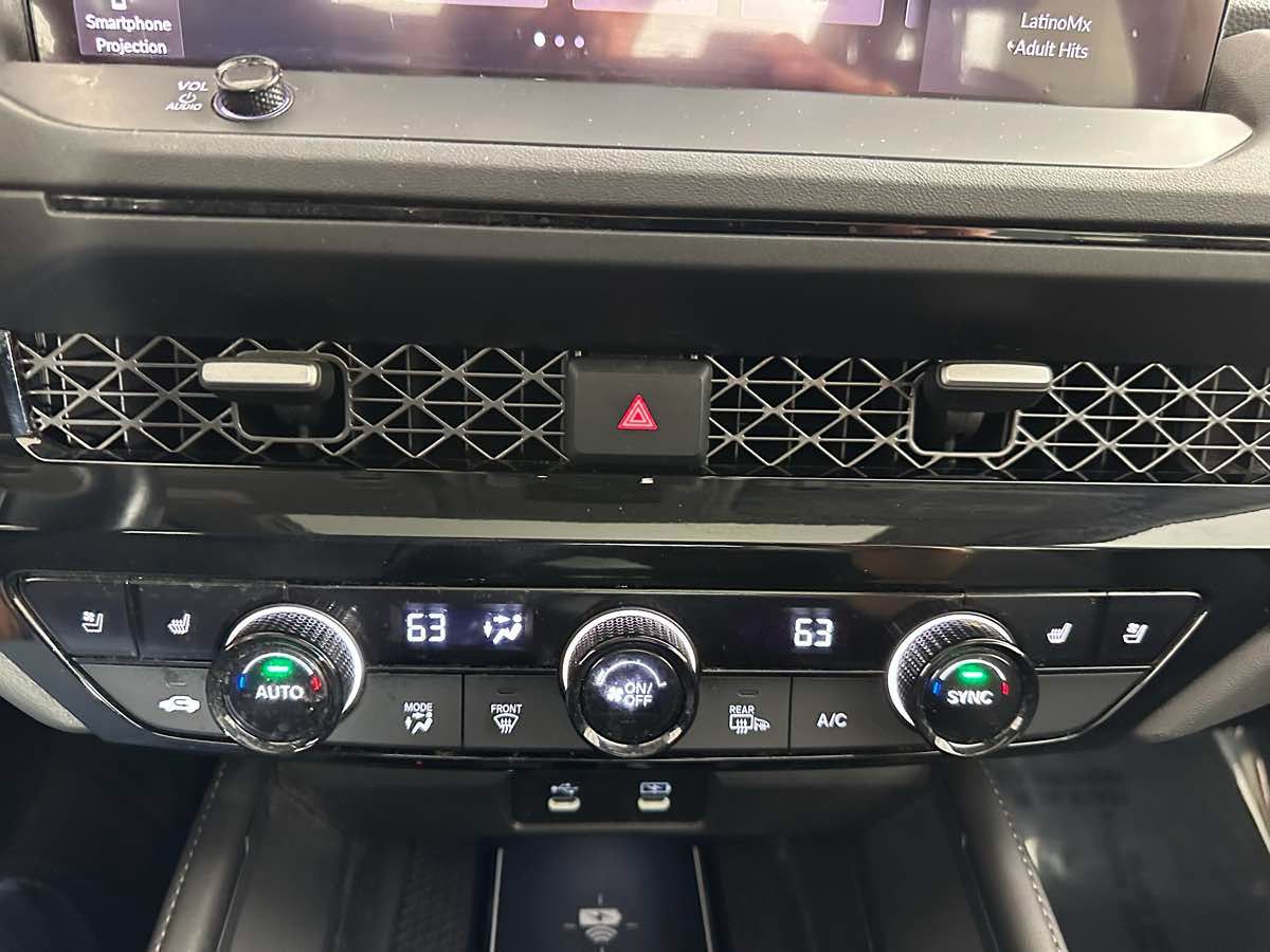2023 Honda Accord Hybrid Touring photo 21