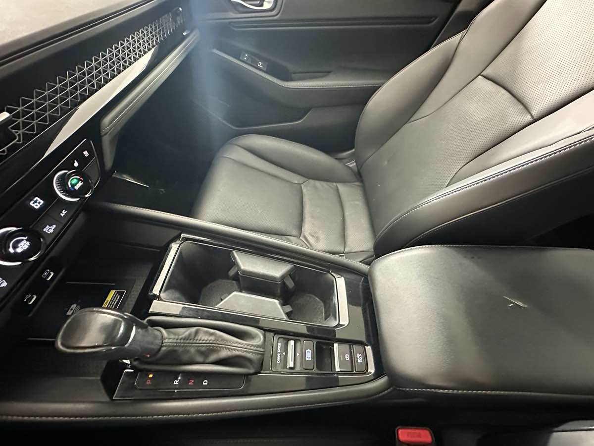 2023 Honda Accord Hybrid Touring photo 23