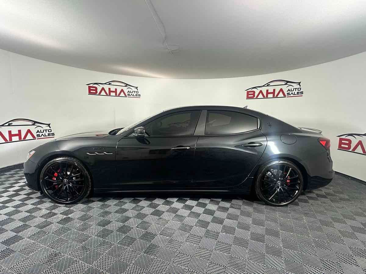 2023 Maserati Ghibli Modena Q4 photo 3