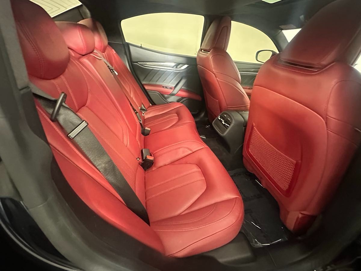 2023 Maserati Ghibli Modena Q4 photo 16