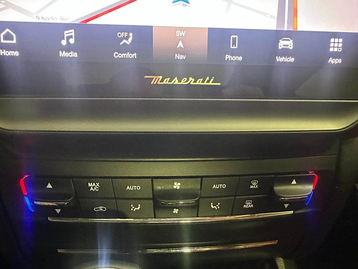 2023 Maserati Ghibli Modena Q4 photo 24