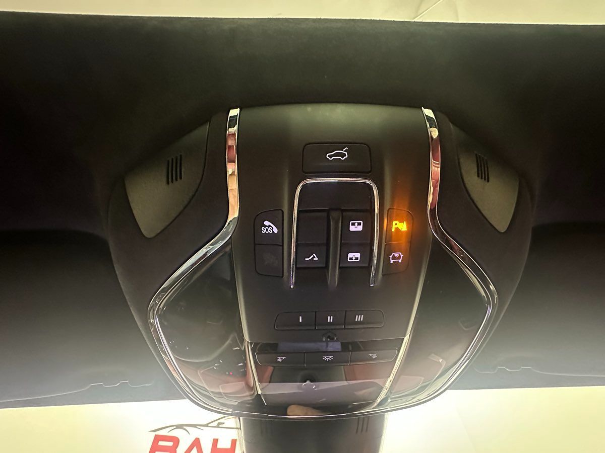 2023 Maserati Ghibli Modena Q4 photo 28