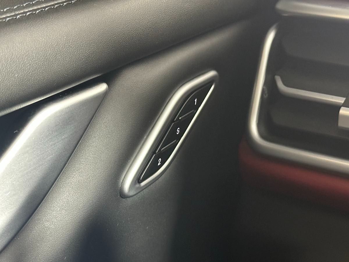 2023 Maserati Ghibli Modena Q4 photo 31