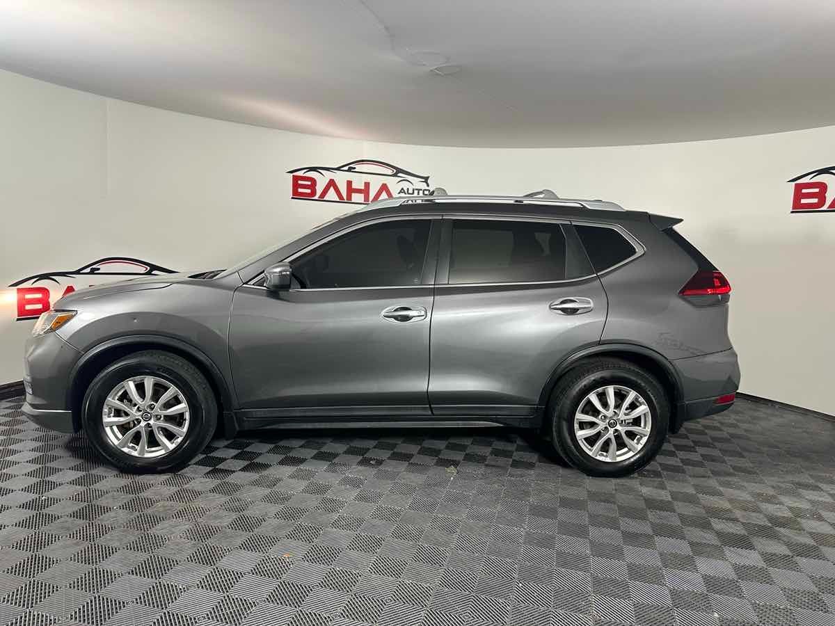 2019 Nissan Rogue S photo 2