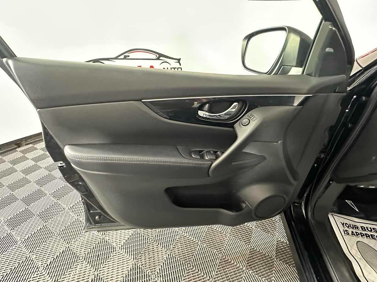 2019 Nissan Rogue Sport SL photo 14