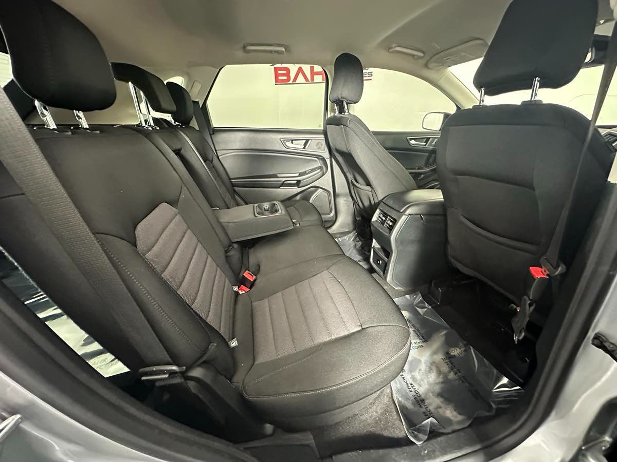 2024 Ford Edge SE photo 13