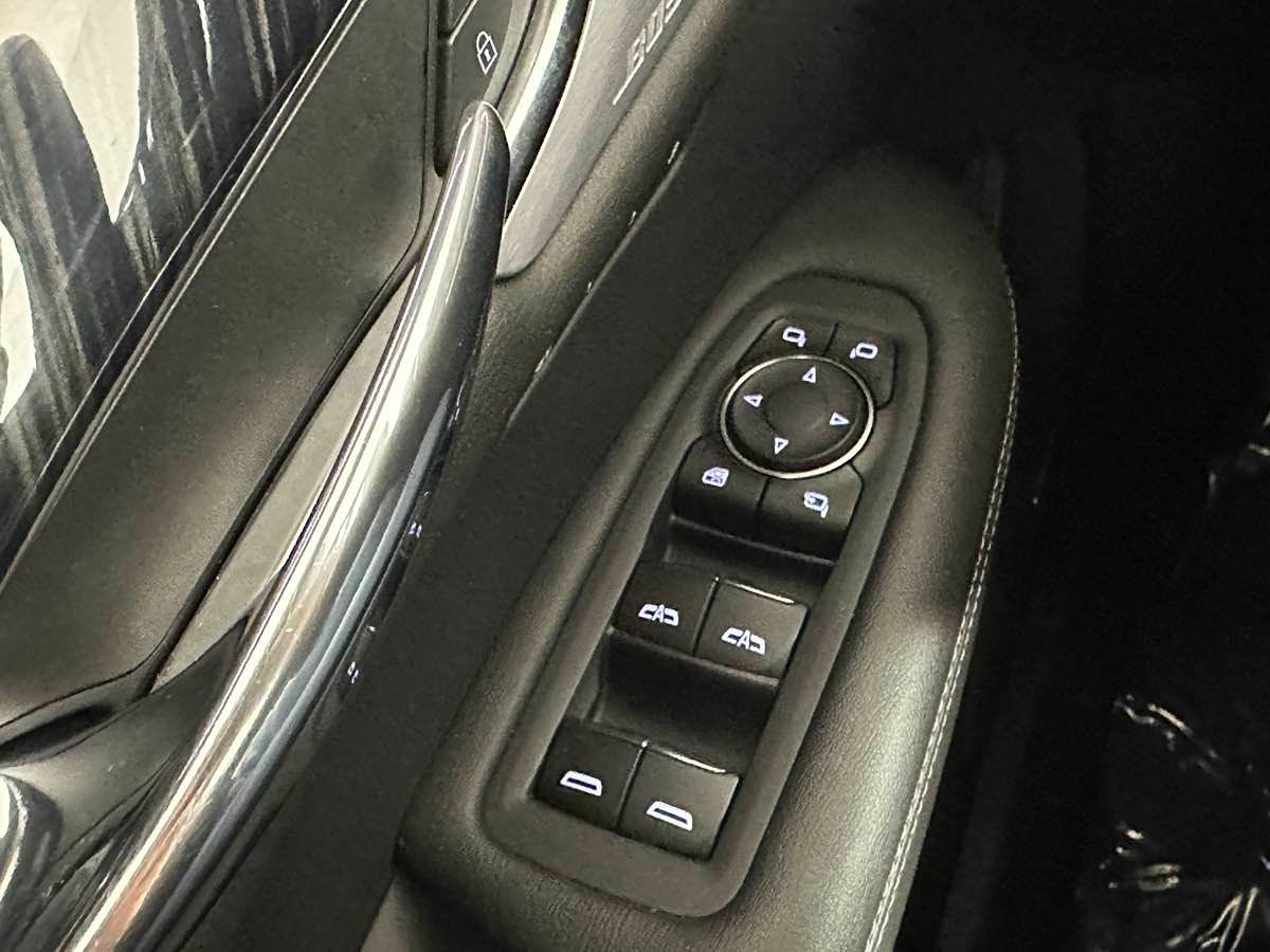 2023 Cadillac XT6 Premium Luxury photo 33