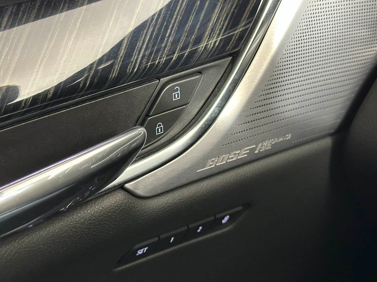 2023 Cadillac XT6 Premium Luxury photo 34