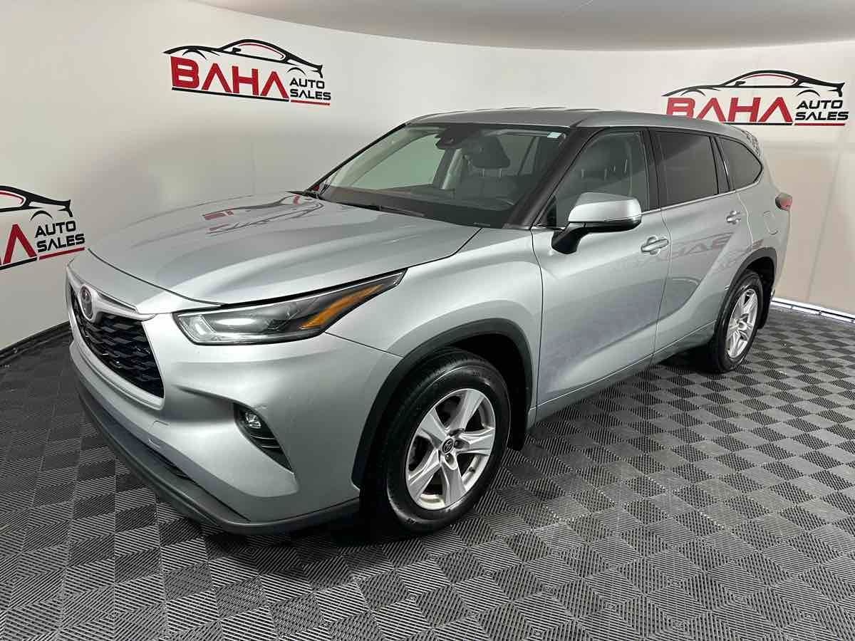 2021 Toyota Highlander LE SE photo 2