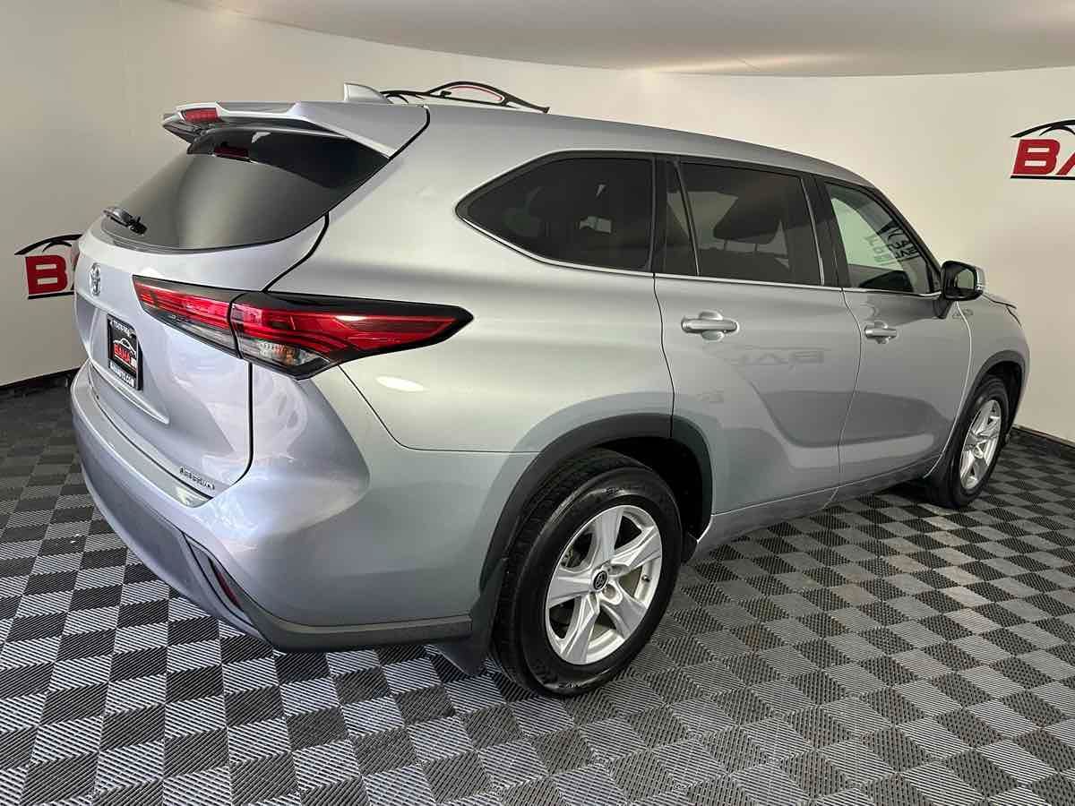 2021 Toyota Highlander LE SE photo 6