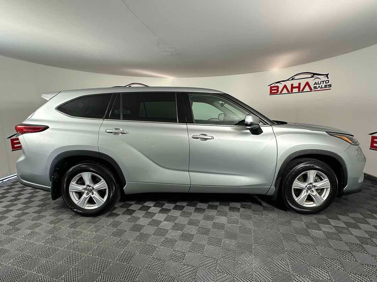 2021 Toyota Highlander LE SE photo 8