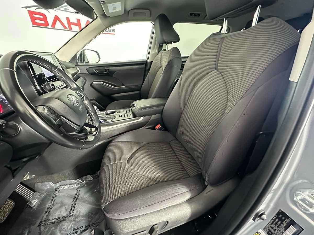 2021 Toyota Highlander LE SE photo 15