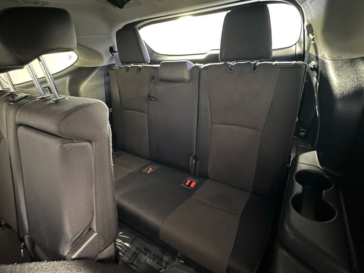 2021 Toyota Highlander LE SE photo 18