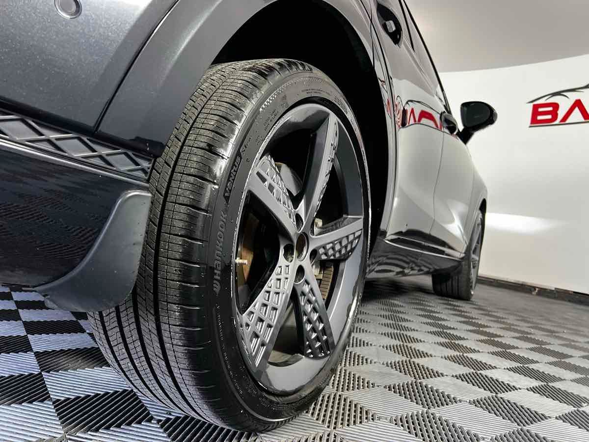 2022 Genesis GV70 Advanced 3.5T Sport Prestige photo 9
