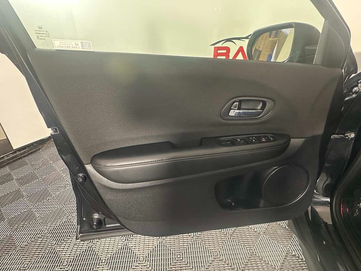 2021 Honda HR-V LX photo 12