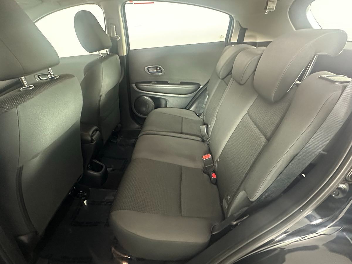 2021 Honda HR-V LX photo 15