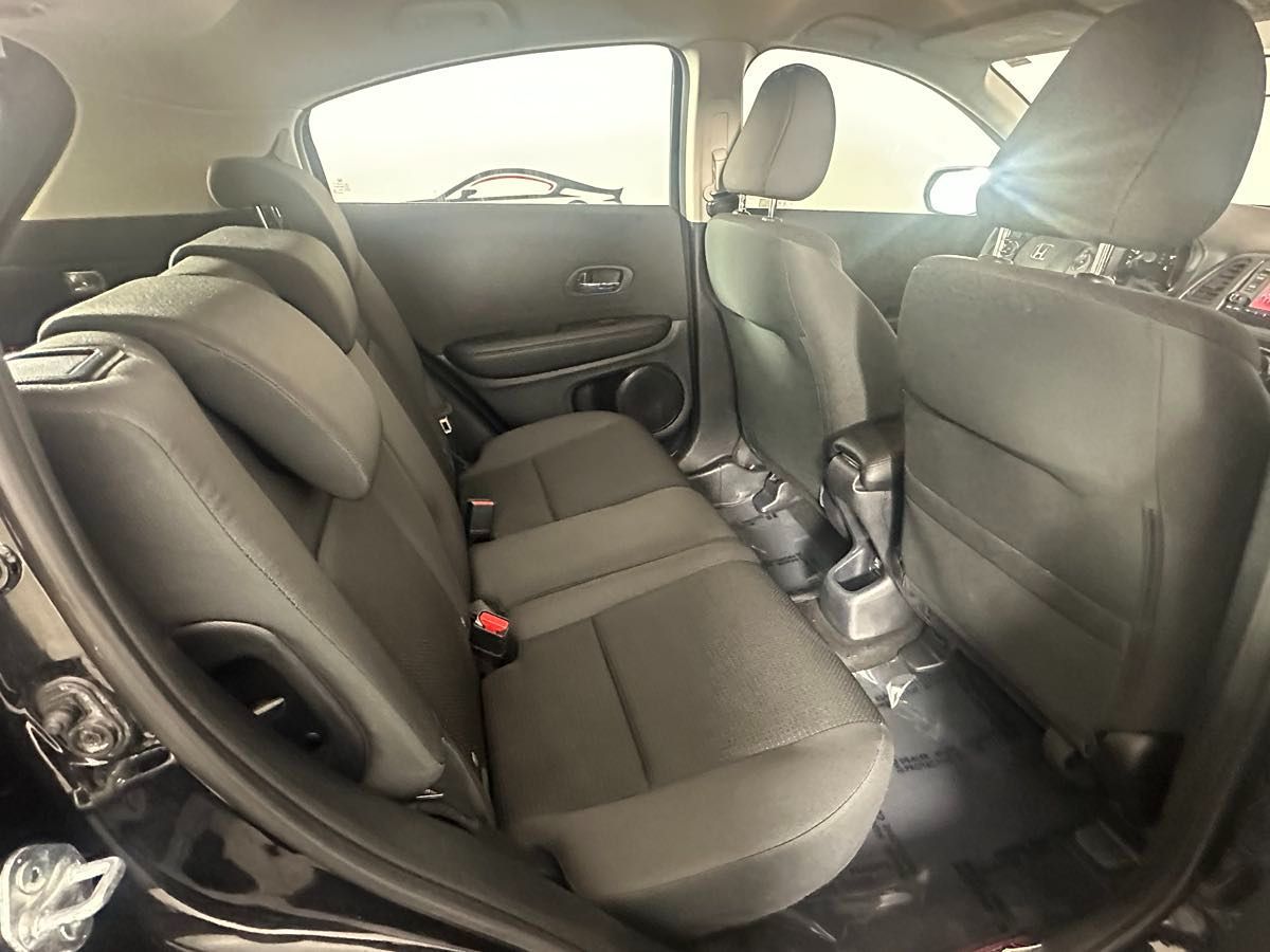 2021 Honda HR-V LX photo 18
