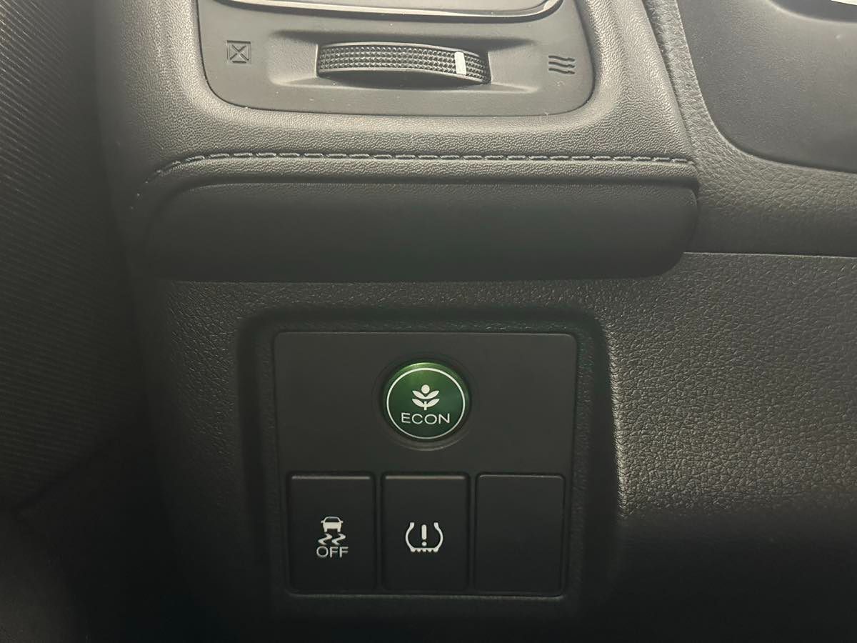 2021 Honda HR-V LX photo 30