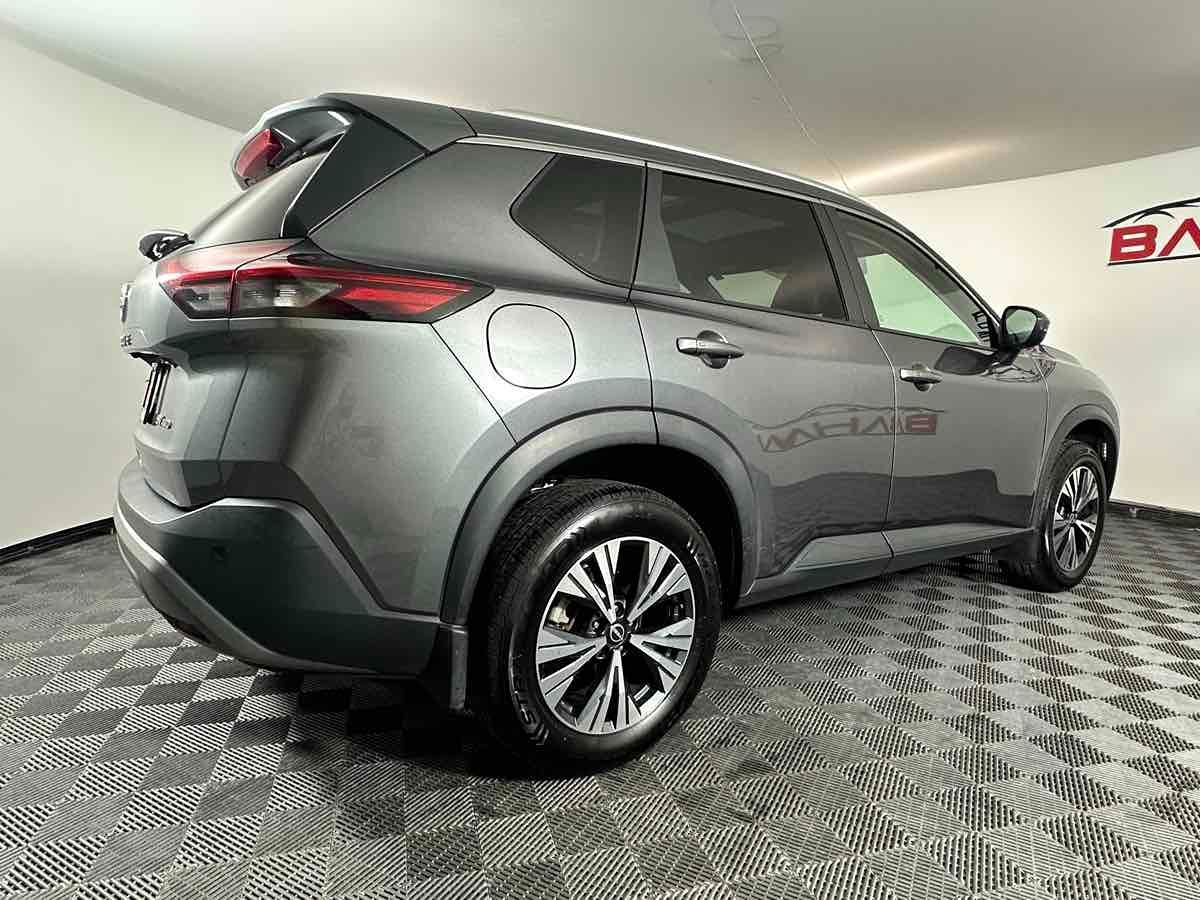 2022 Nissan Rogue SV photo 7