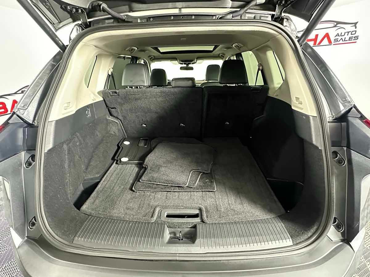 2022 Nissan Rogue SV photo 20