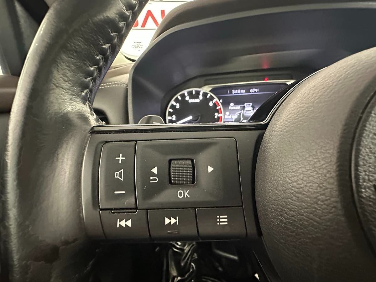 2022 Nissan Rogue SV photo 30