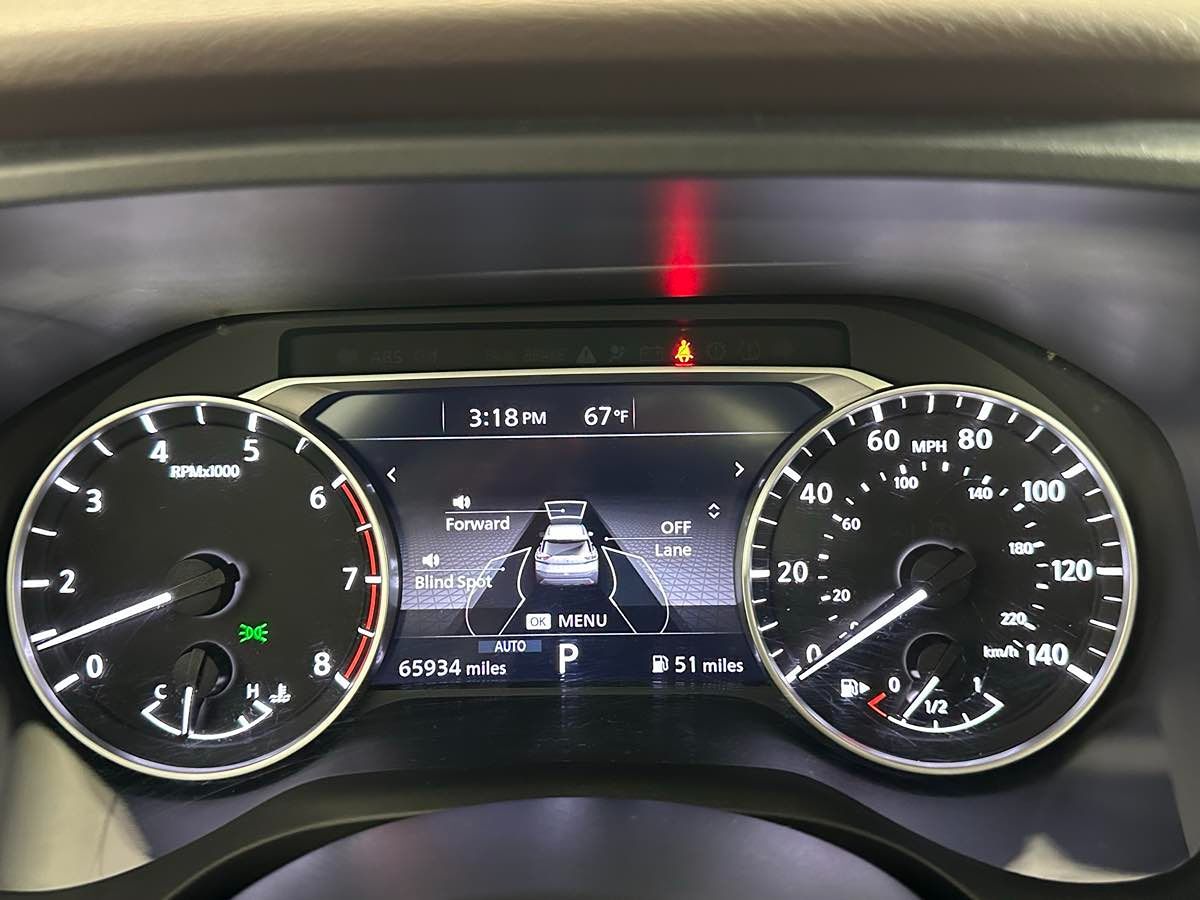 2022 Nissan Rogue SV photo 32