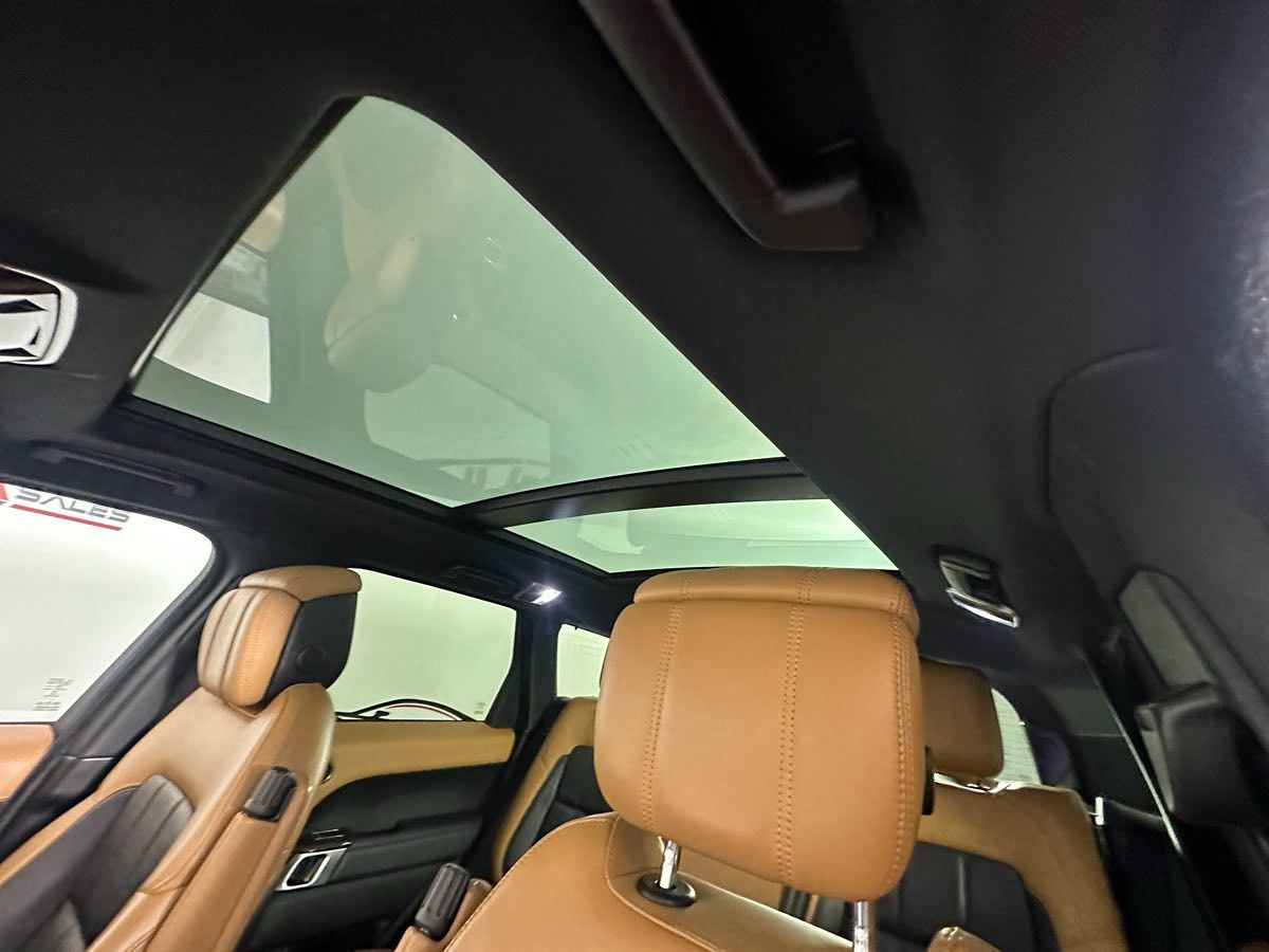 2019 Land Rover Range Rover Sport SuperCharged HSE Dynamic photo 17