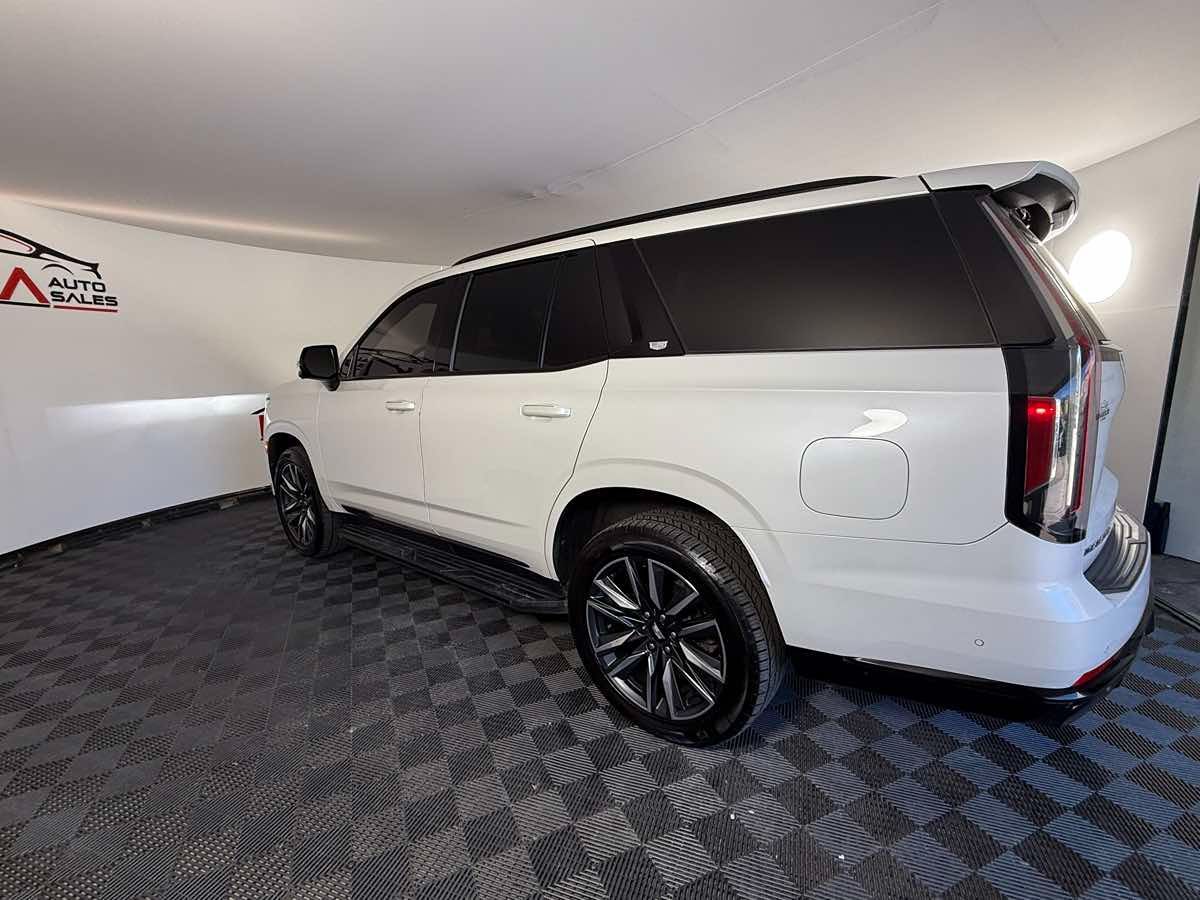 2021 Cadillac Escalade Sport photo 4