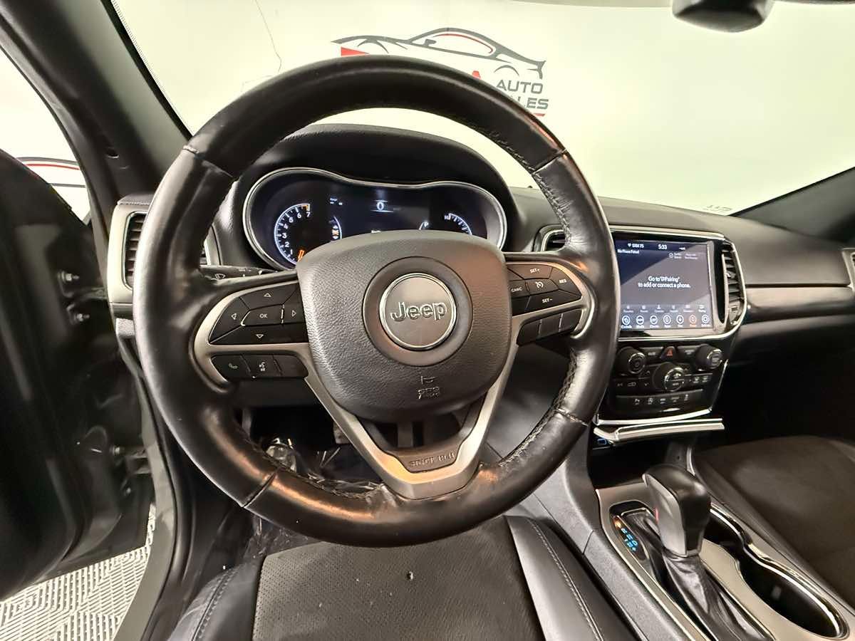 2020 Jeep Grand Cherokee Altitude photo 16