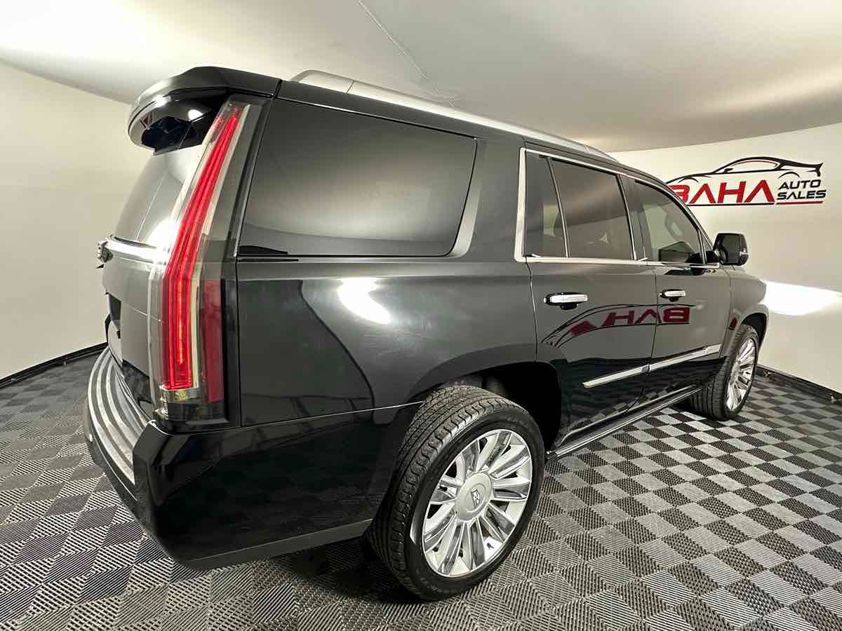 2015 Cadillac Escalade Platinum photo 4