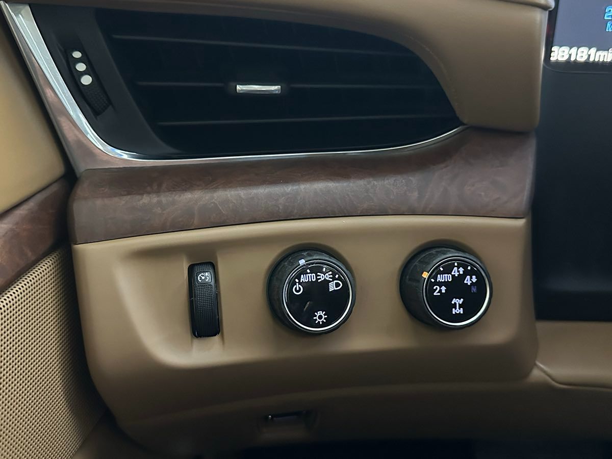 2015 Cadillac Escalade Platinum photo 40