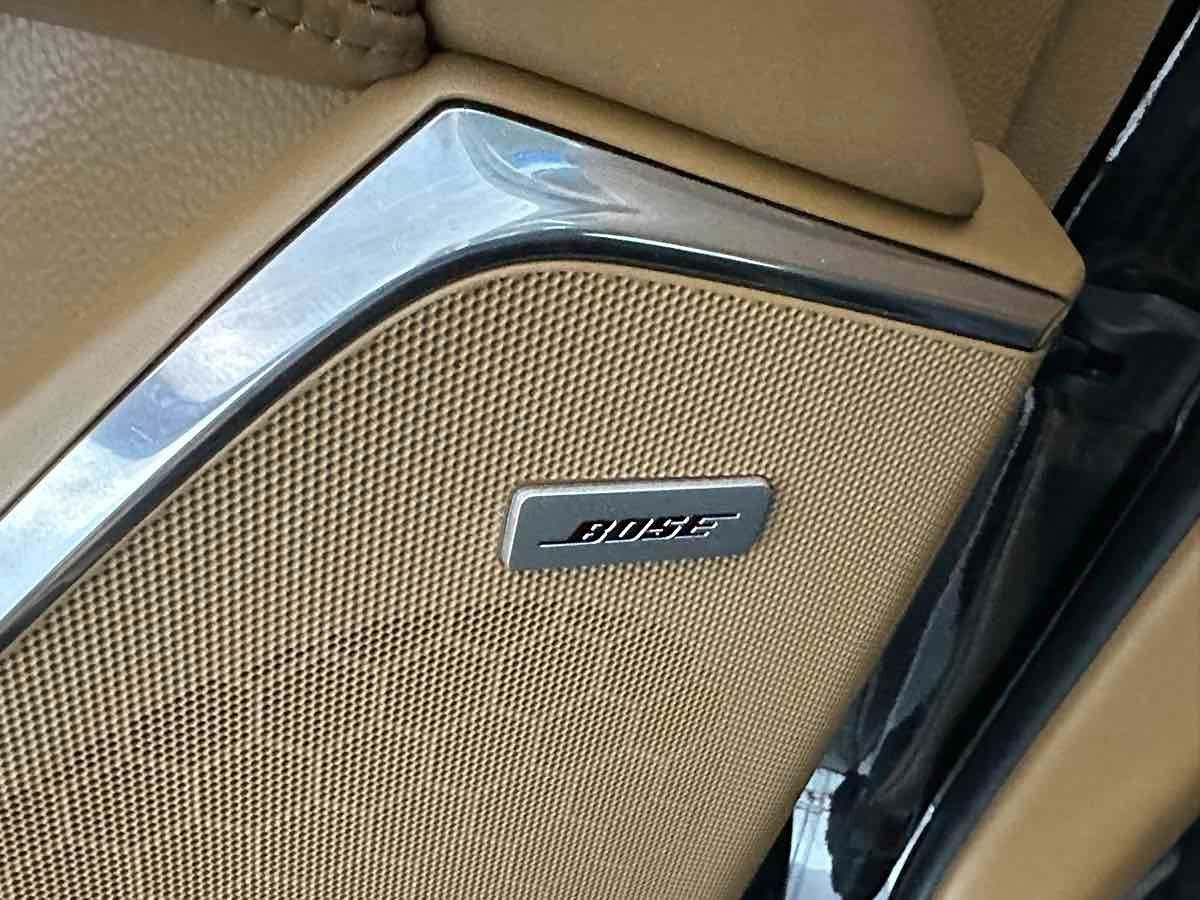 2015 Cadillac Escalade Platinum photo 42
