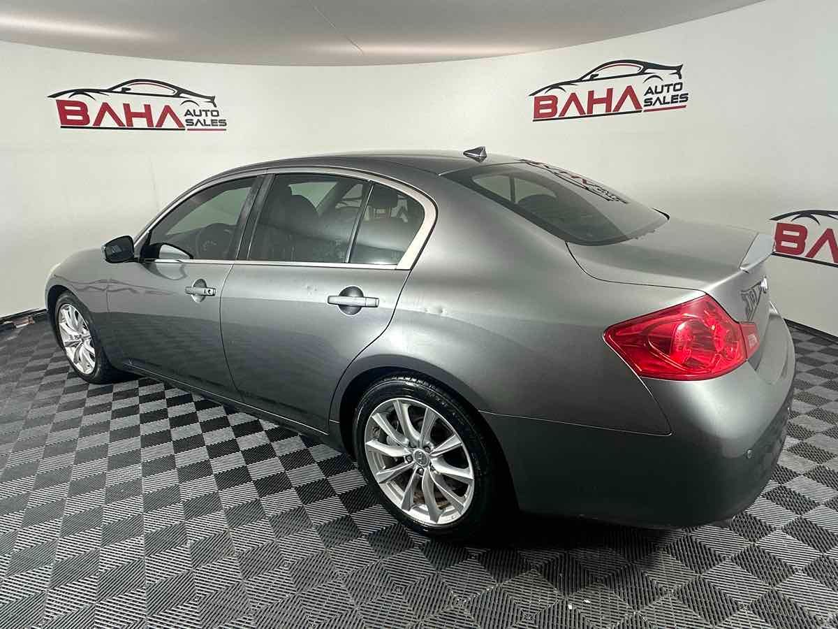 2010 Infiniti G37 Journey photo 2