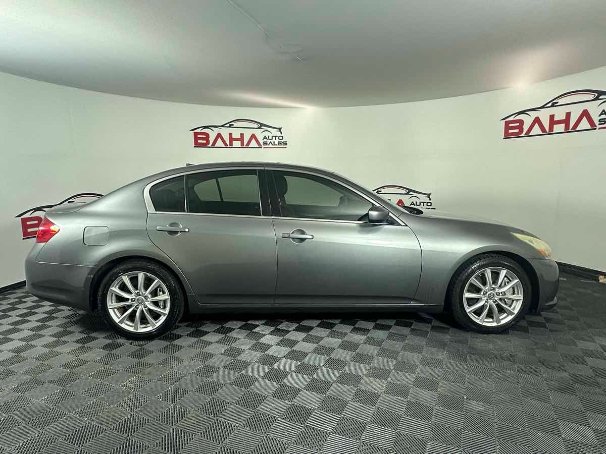 2010 Infiniti G37 Journey photo 5
