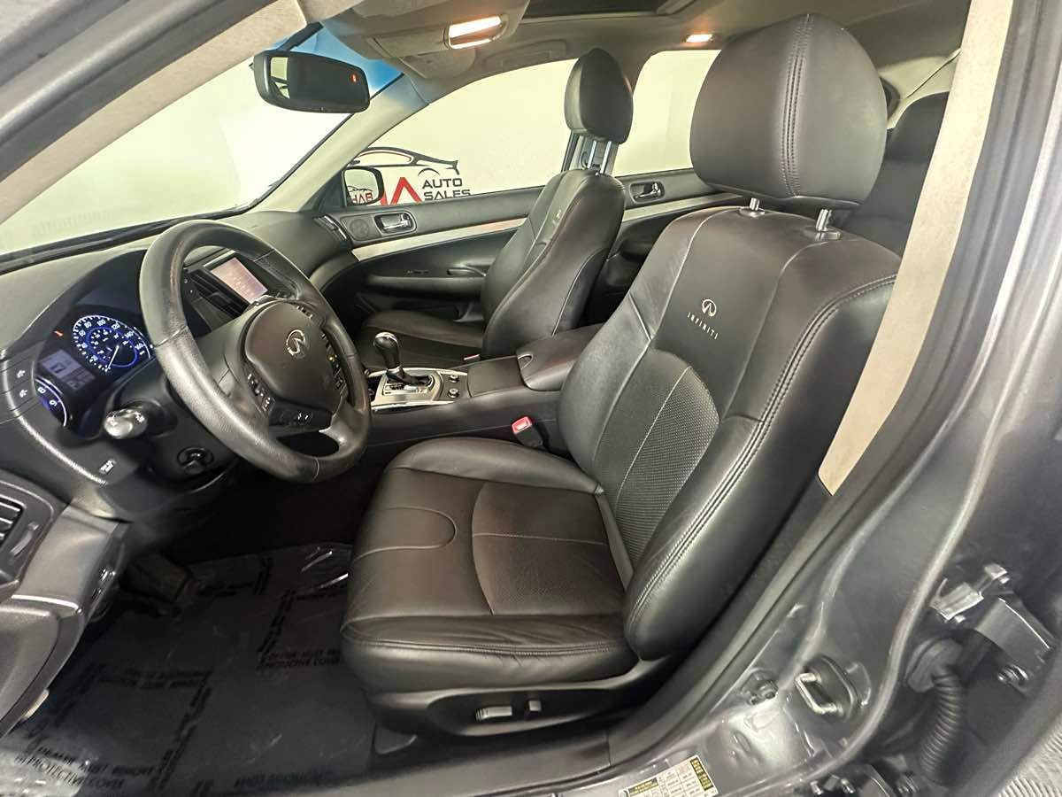 2010 Infiniti G37 Journey photo 8