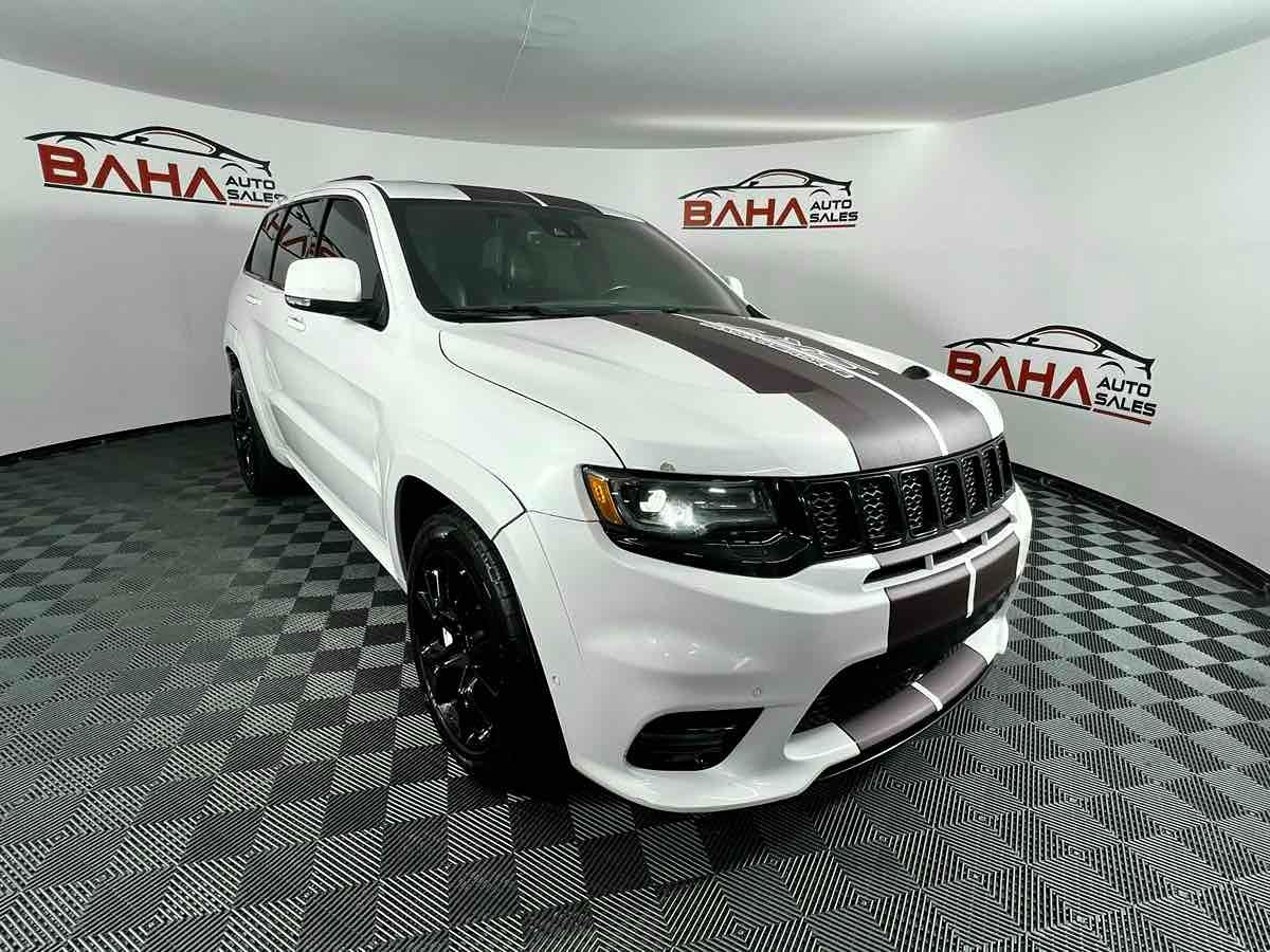 2017 Jeep Grand Cherokee SRT8 photo 3