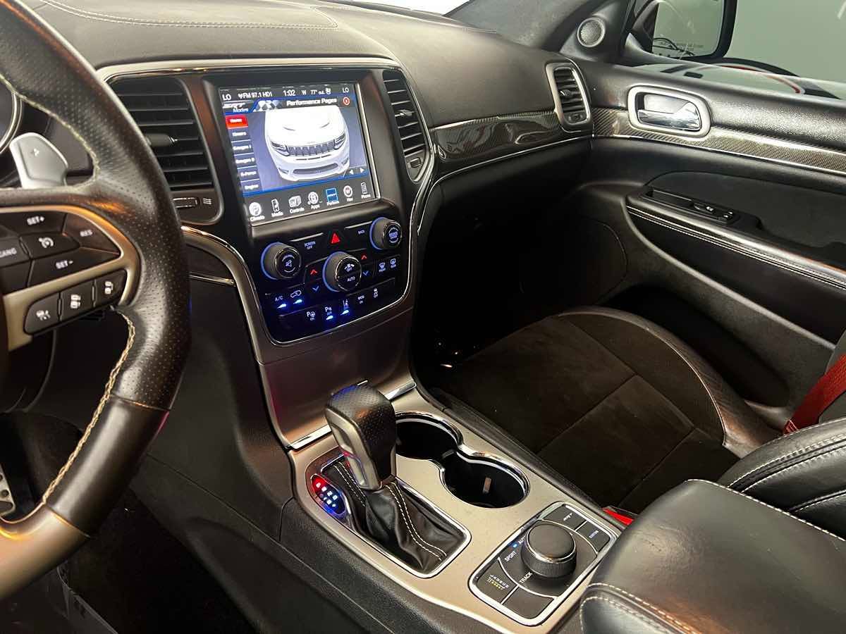 2017 Jeep Grand Cherokee SRT8 photo 15
