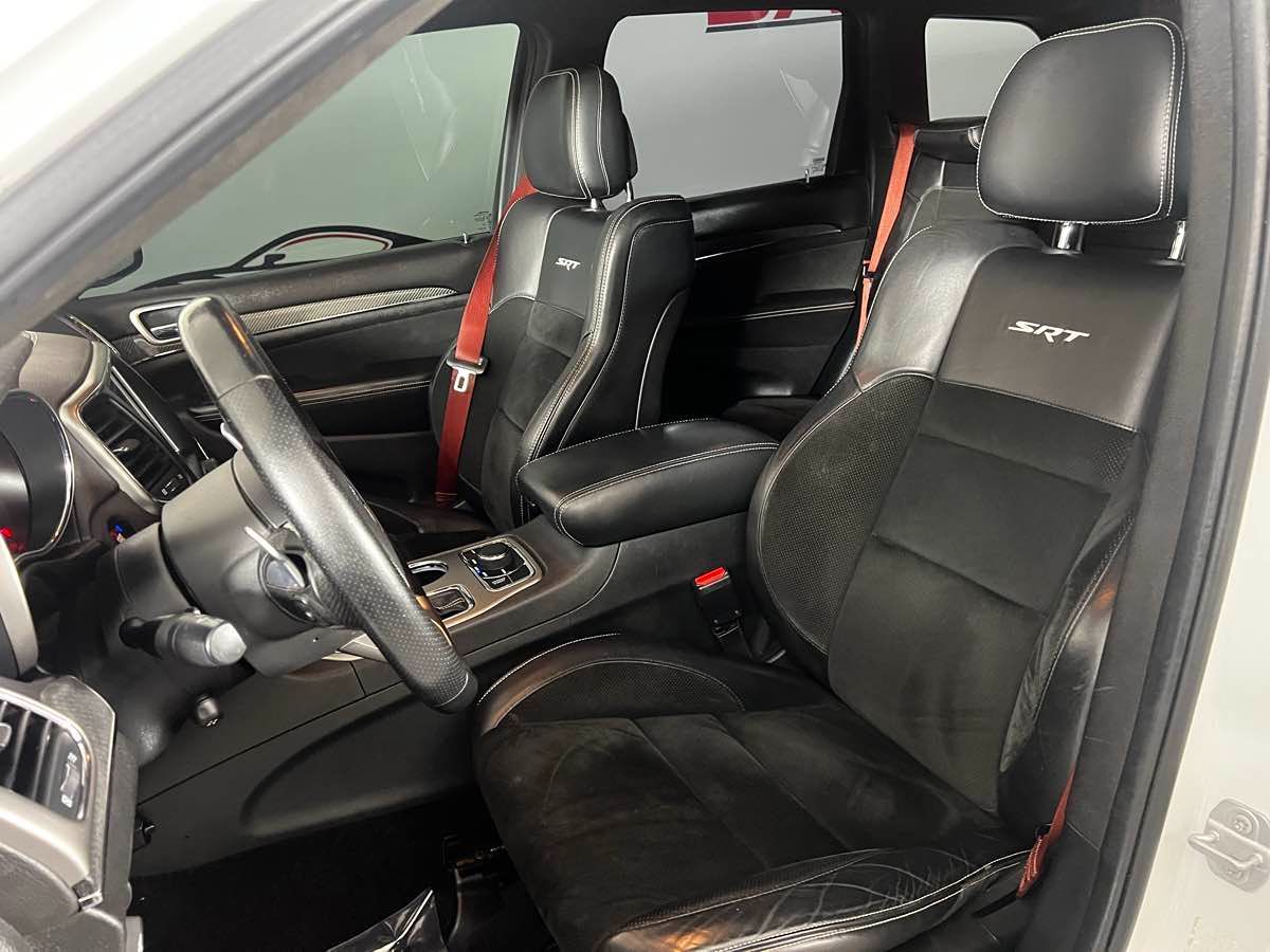 2017 Jeep Grand Cherokee SRT8 photo 23