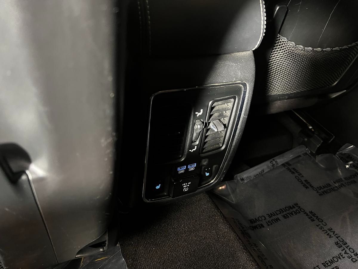 2017 Jeep Grand Cherokee SRT8 photo 26