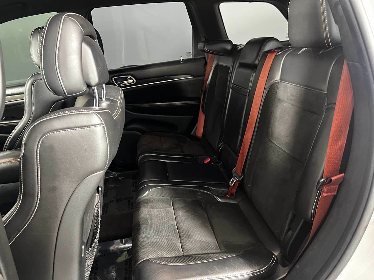 2017 Jeep Grand Cherokee SRT8 photo 27
