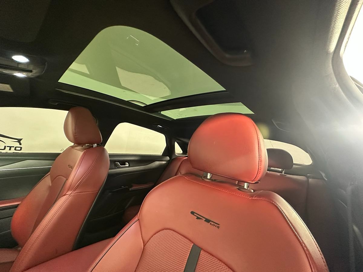 2021 Kia K5 GT-Line photo 21