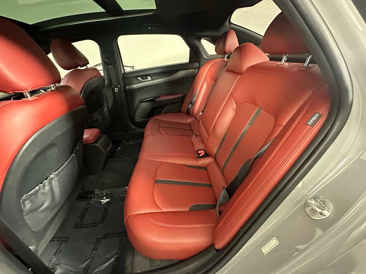 2021 Kia K5 GT-Line photo 22