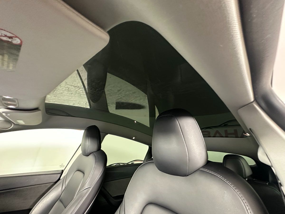 2022 Tesla Model Y Long Range photo 13