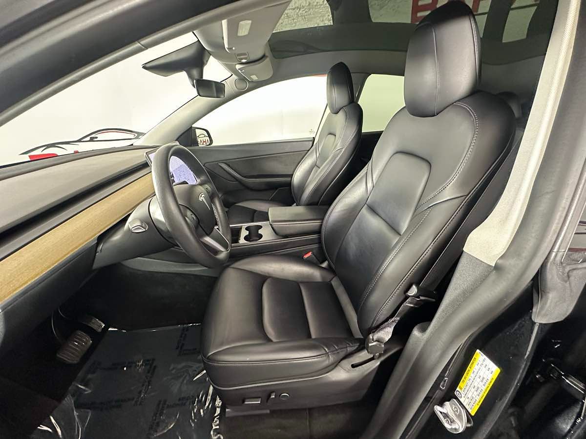 2022 Tesla Model Y Long Range photo 12