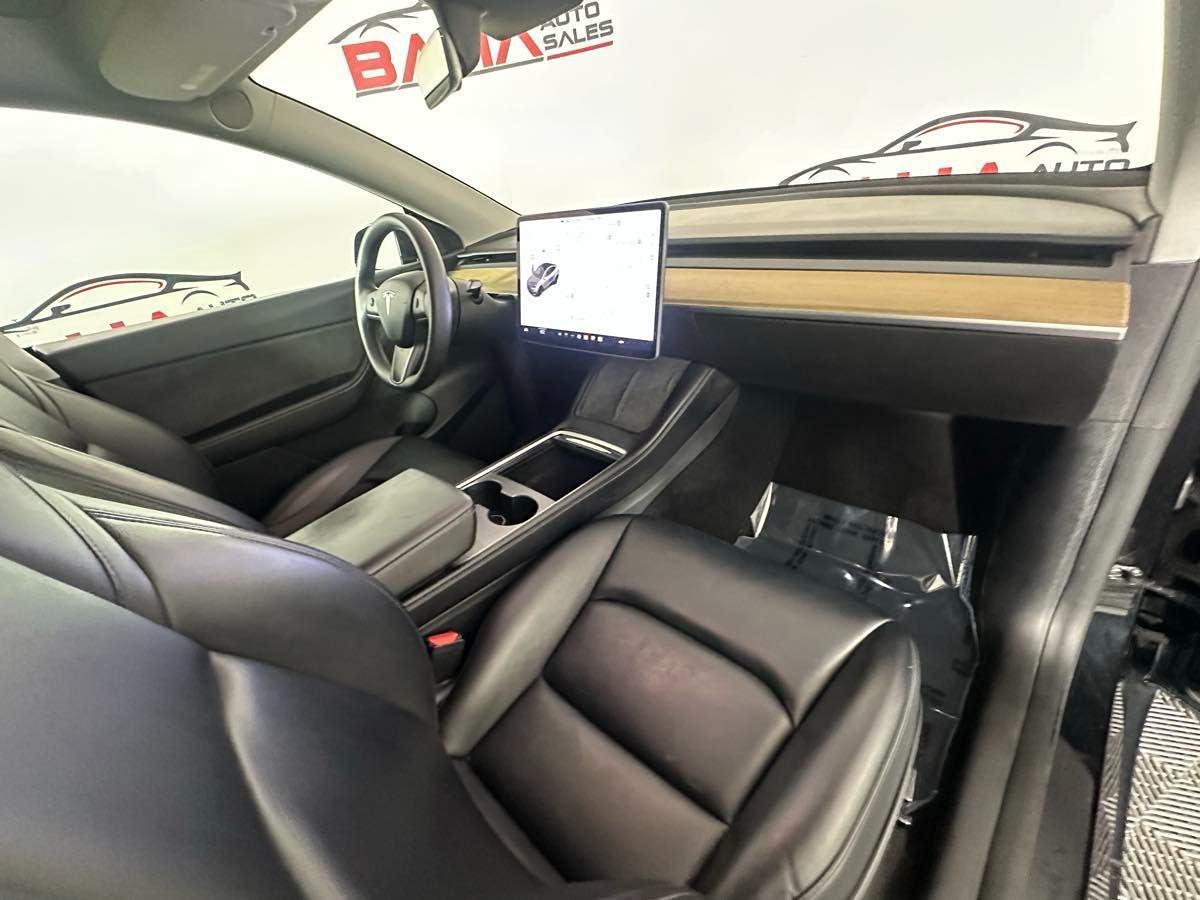 2022 Tesla Model Y Long Range photo 18